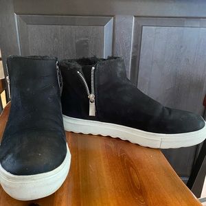 J Slides waterproof side zip sneaker/bootie size 9